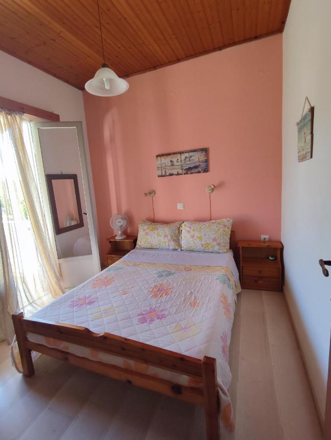 Eftichia Apartment Roda  Esterno foto