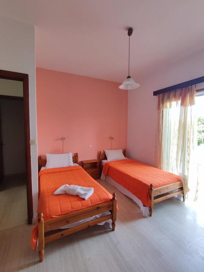 Eftichia Apartment Roda  Esterno foto