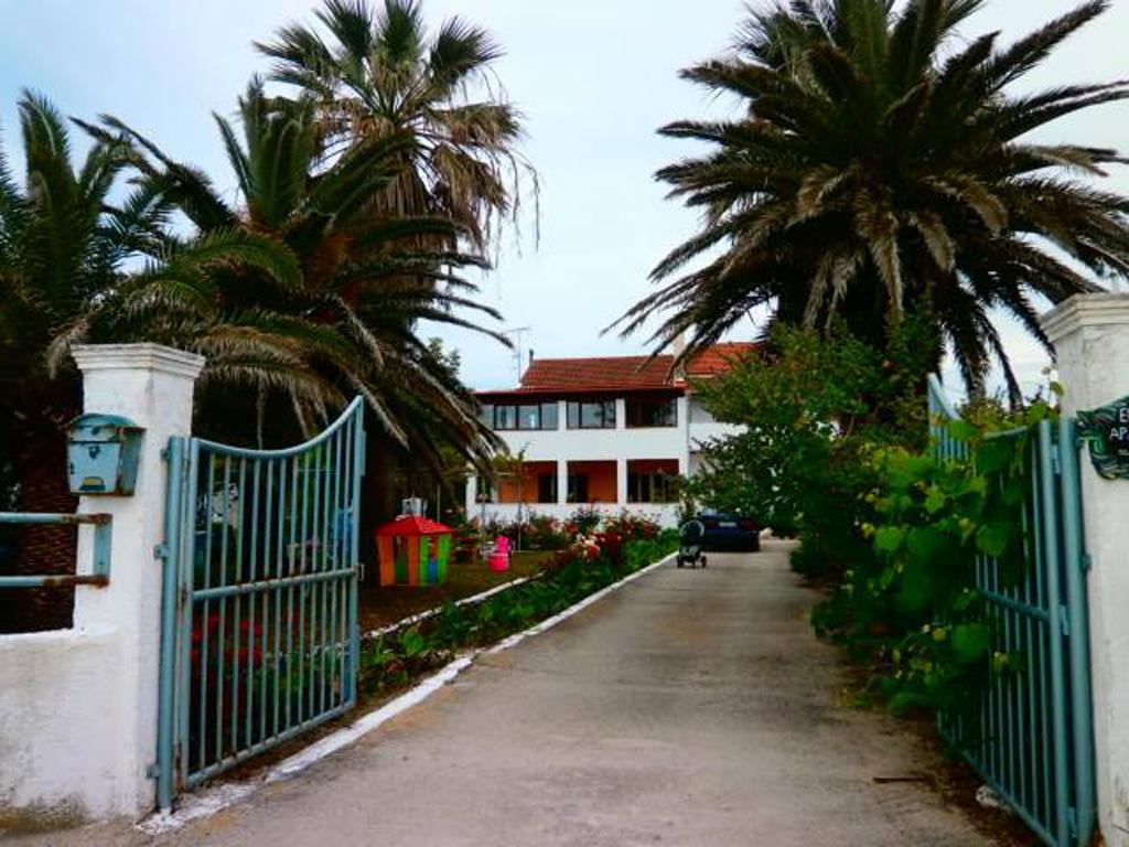 Eftichia Apartment Roda  Esterno foto